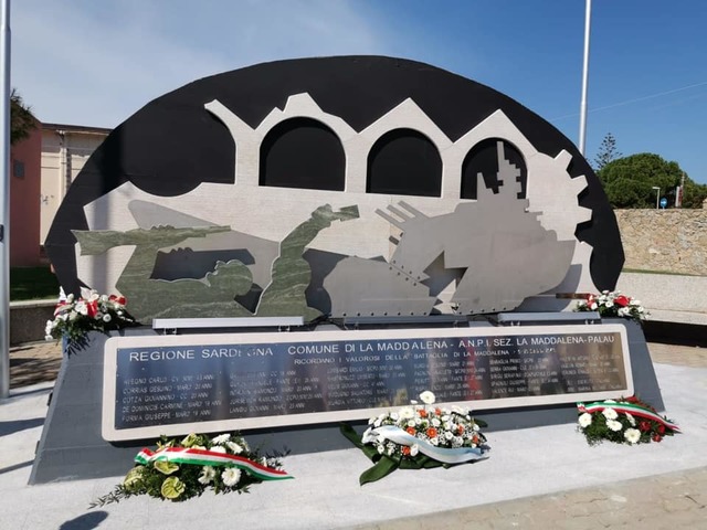 Monumento in memoria dei caduti della Battaglia di La Maddalena del 9-13 sett. ‘43: Un Terralbese tra i caduti. 