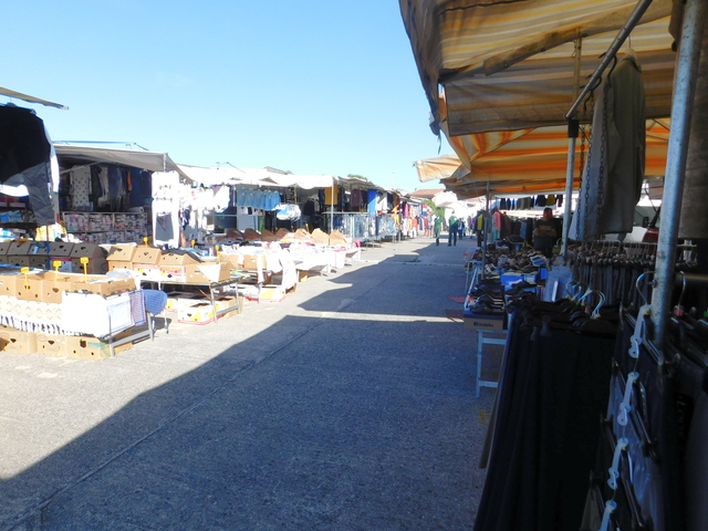 COVID-19 - Avviso Pubblico, mercato del venerdì: assegnazione provvisoria di posteggi per il commercio aree pubbliche in Piazza Caduti sul Lavoro.